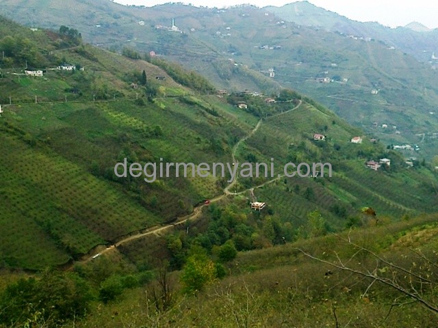 Bu Yol İki Mahalleyi Bir Birine Bağlayacak