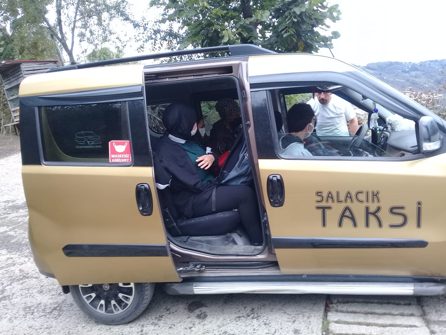 Velilerden okul servisi tepkisi