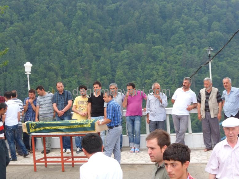 Ali Karaca Defn Edildi (foto galeri)